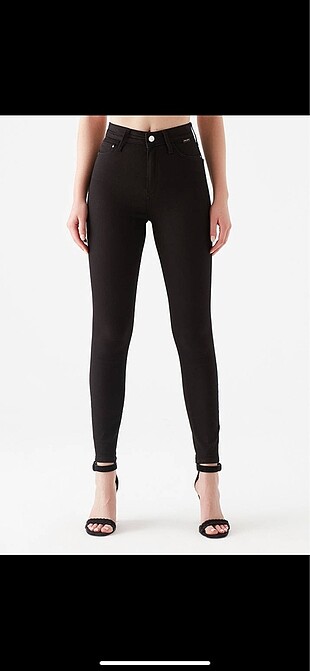 Serenay siyah gold pantolon