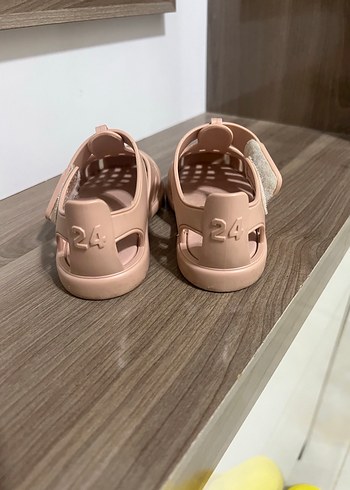 Igor İgor Bej Kız Çocuk Tokalı Sandalet