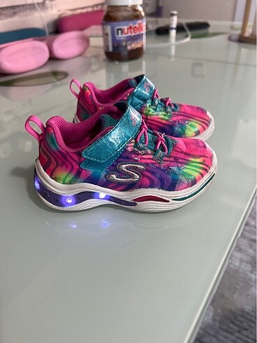 Skechers spor ayakkabı