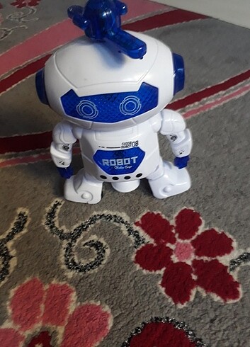 Oyuncak robot
