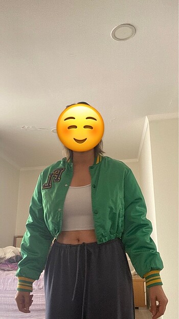 xs Beden yeşil Renk Bershka