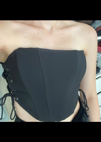 Siyah Straplez Bagcikli Gotik bustiyer