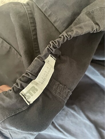 l Beden Stradivarius cargo pantolon