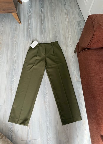 Zara Kadın Haki Kumaş Pantolon