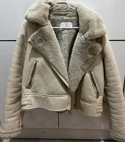 Suni Yünlü ve Suni Kürklü Astar Detaylı Kısa Crop Biker Ceket