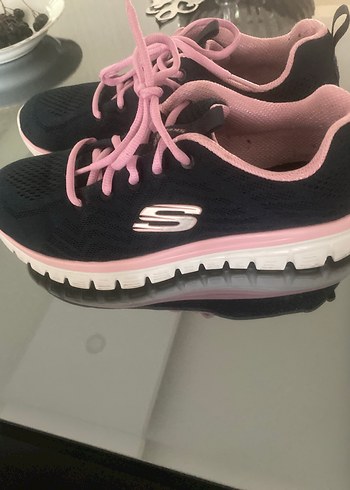 Skechers 38