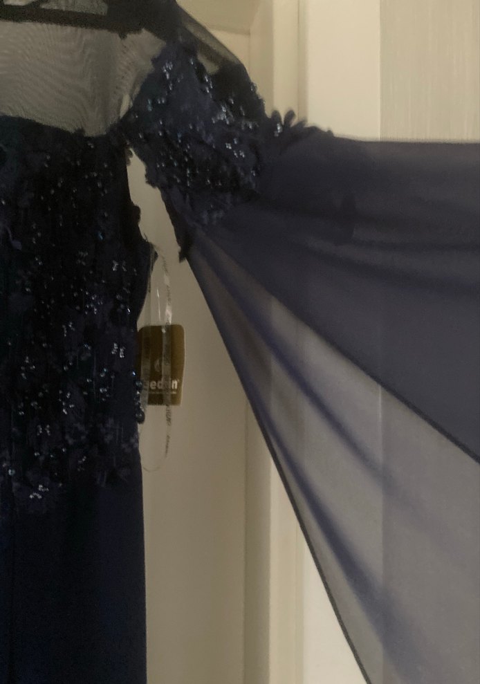 Lacivert Uzun Kollu İşlemeli Gotik Abiye Elbise - Görsel 3