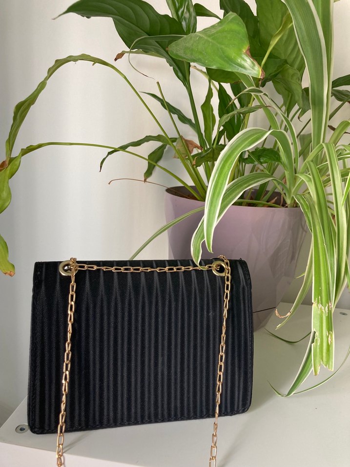 Siyah Pliseli Kadın Çanta - Görsel 2