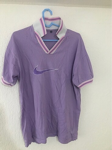 Nike logolu t-shirt