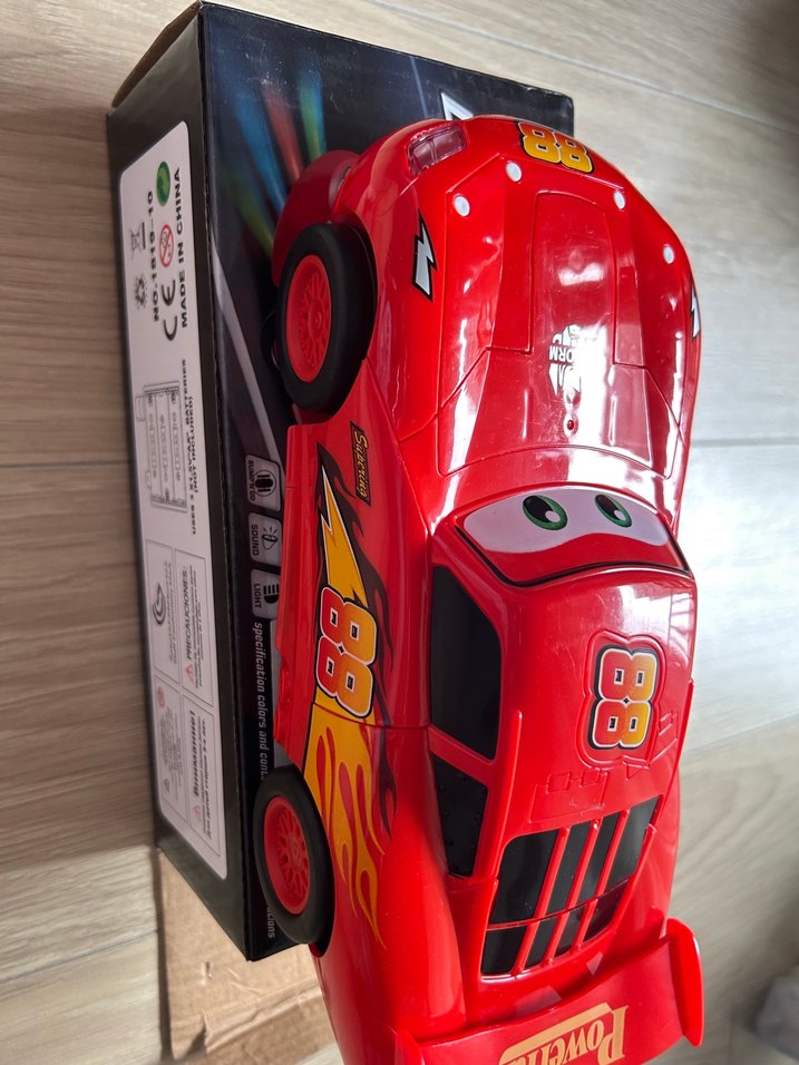 2'si 1 Arada Kırmızı Dönüşümlü Oyuncak Araba - Görsel 2