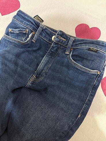 26 Beden Mavi Jeans