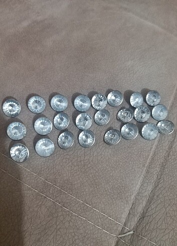 Diğer 24 ADET PARLAK KOLTUK DÜĞME HEPSİ SAĞLAM