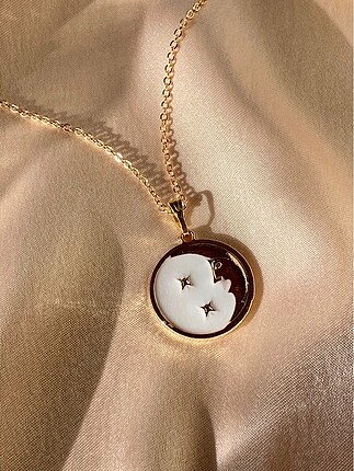 Stradivarius Gold Mineli Ay Yıldız Madalyon Kolye