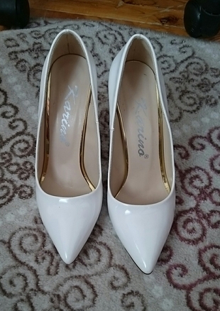Beyaz, yüksek topuk, 36 numara stiletto 