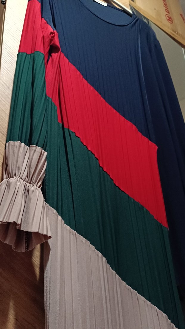 Kadın Renkli Piliseli Uzun Tunik - Görsel 3