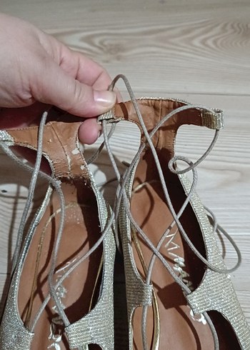 Parlak Altın Tokalı Kadın Babet - Görsel 5