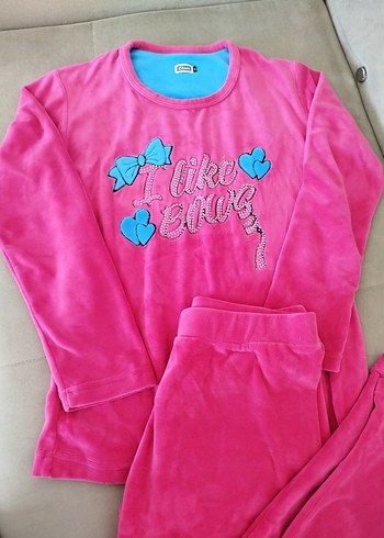 Diğer Kadın Uzun Kollu Peluş Pijama Takımı