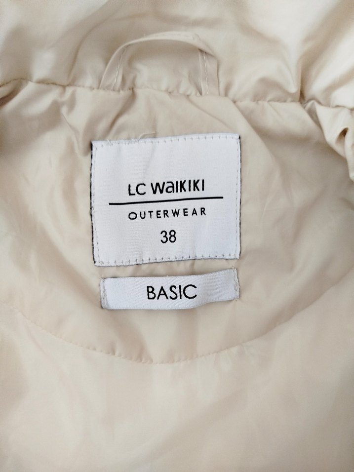 LCW Dik Yaka Kadın Şişme Mont - Görsel 5