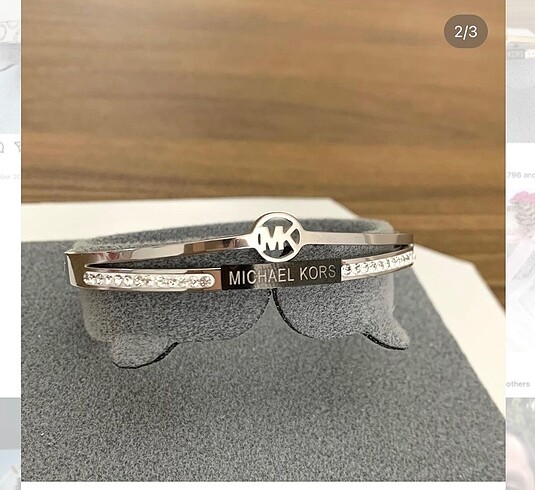 Michael Kors Altın kaplama çelik kelepçe
