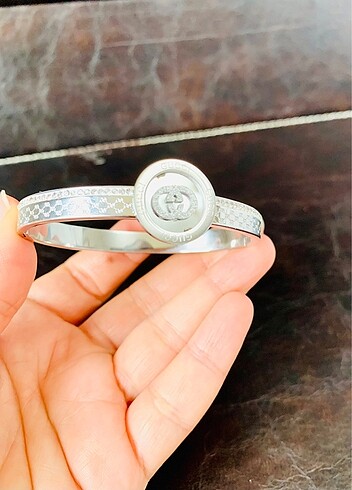 Beden GUCCİ çelik kelepçe