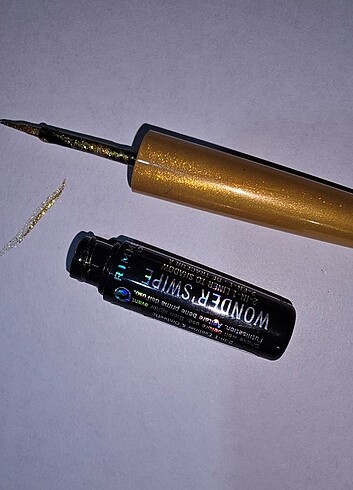 N°7 eyeliner 