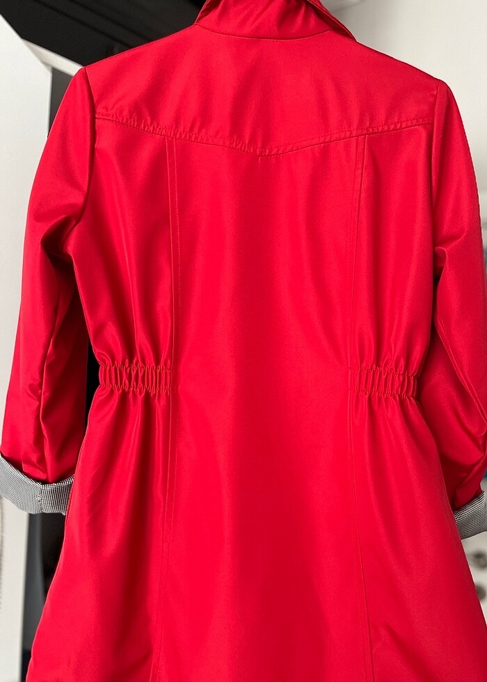 Kadın KIRMIZI YAĞMURLUK - Görsel 4