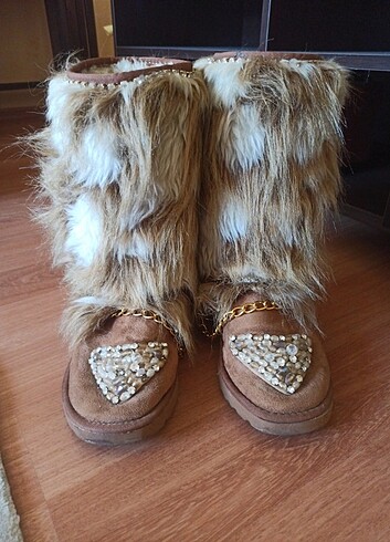 UGG, 36 numara