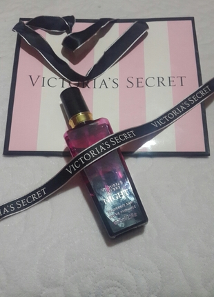 Victoria's Secret 