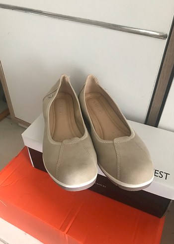 39 Beden ten rengi Renk Bej Süet Kadın Babet