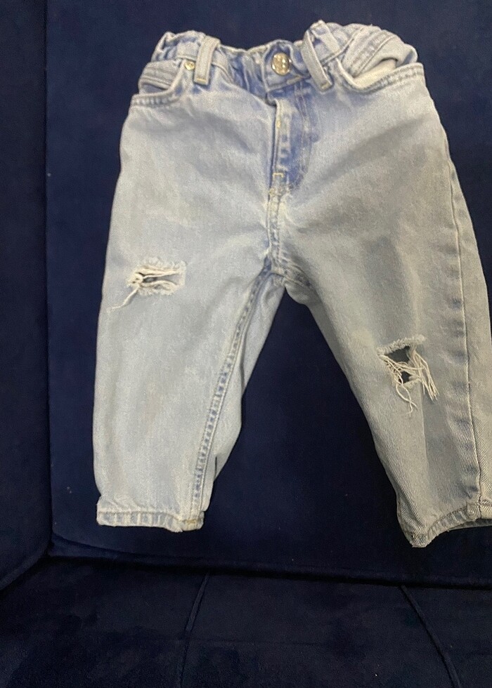 Yırtıklı jean - Görsel 2