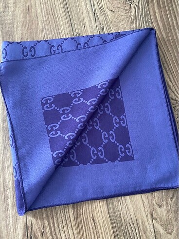 G desen eşarp - Görsel 2