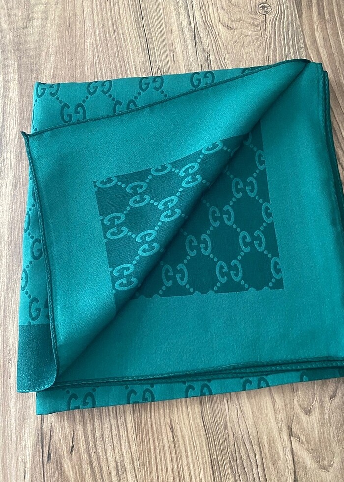 G desen eşarp - Görsel 4