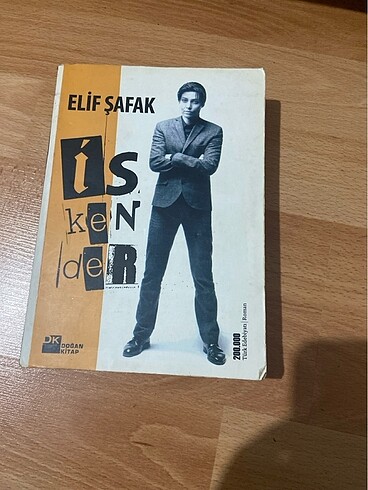 İskender Elif Şafak