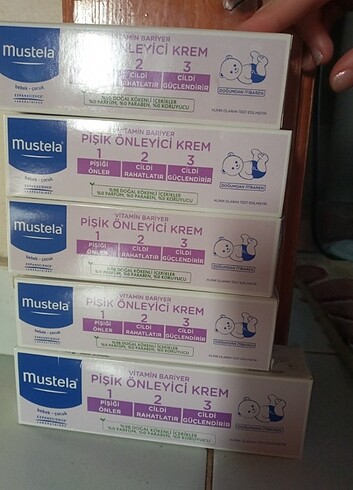 mustela