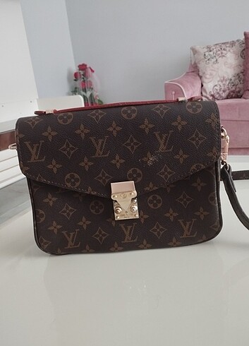 Louis Vuitton Bayan çanta 