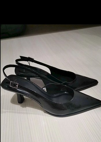 38 Beden Siyah Minimalist Stiletto Topuklu Kadın Ayakkabı