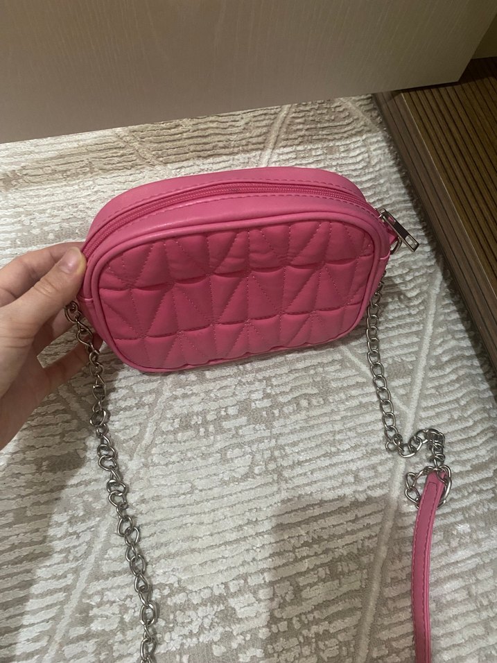 Pembe Zincir Detaylı Nakışlı Kadın Çanta - Görsel 3