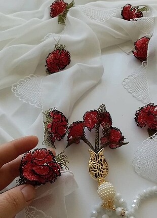 Beden beyaz Renk Igne oyası Mevlıt namaz ortusu tesbihlı takım