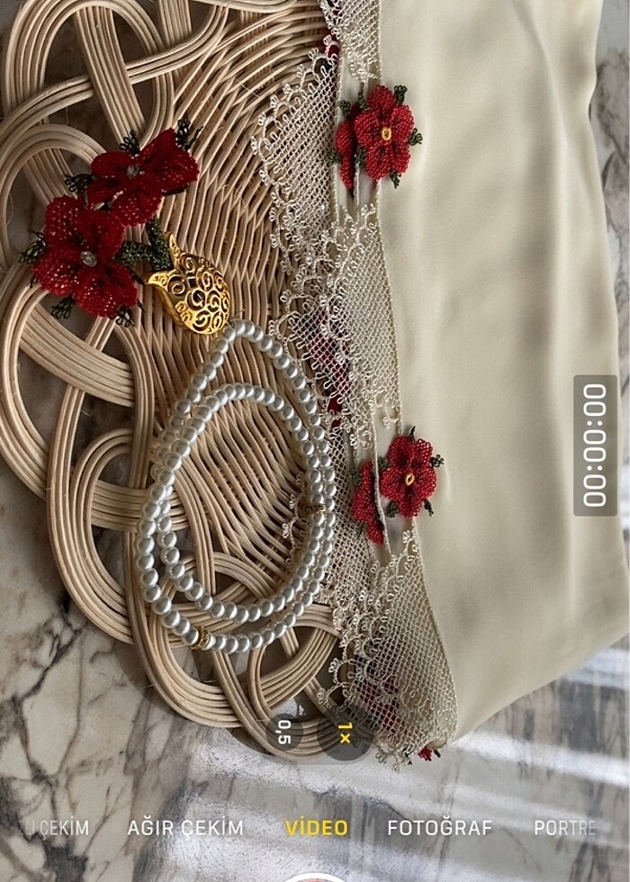 İğne oyası krem namaz örtüsü tespihli takım - Görsel 2