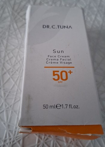 Farmasi DR.C.TUNA Güneş Kremi SPF 50+ 50ml