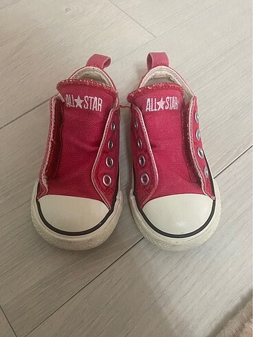Bebek converse