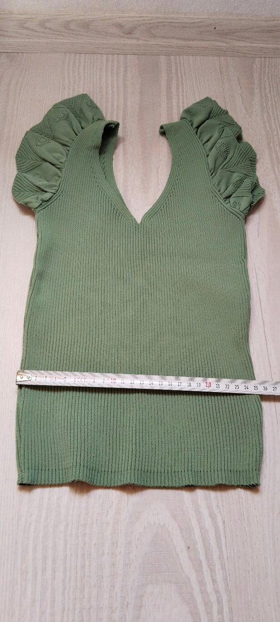 Yeşil V Yaka Kolsuz Mini Triko Bluz - Görsel 3