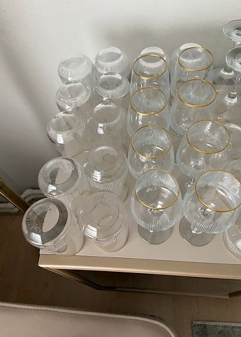 Altın Detaylı Cam Bardak ve Sürahi Seti - Görsel 3