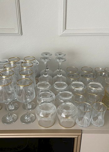 Altın Detaylı Cam Bardak ve Sürahi Seti - Görsel 4