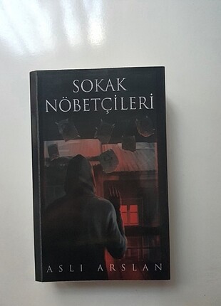 Sokak Nöbetçileri Ciltsiz 