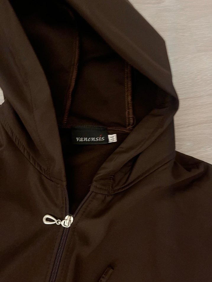 Kapüşonlu Uzun Kahverengi Kadın Yağmurluk - Görsel 2