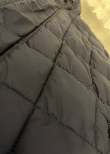 Dik Yaka Siyah Kapüşonlu Erkek Mont - Görsel 2