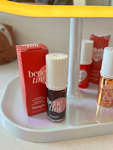 Benefit Tint
