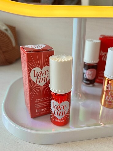 Benefit Tint