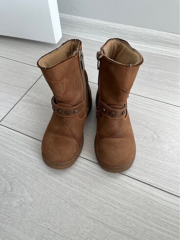 Zara Erkek çocuk bot